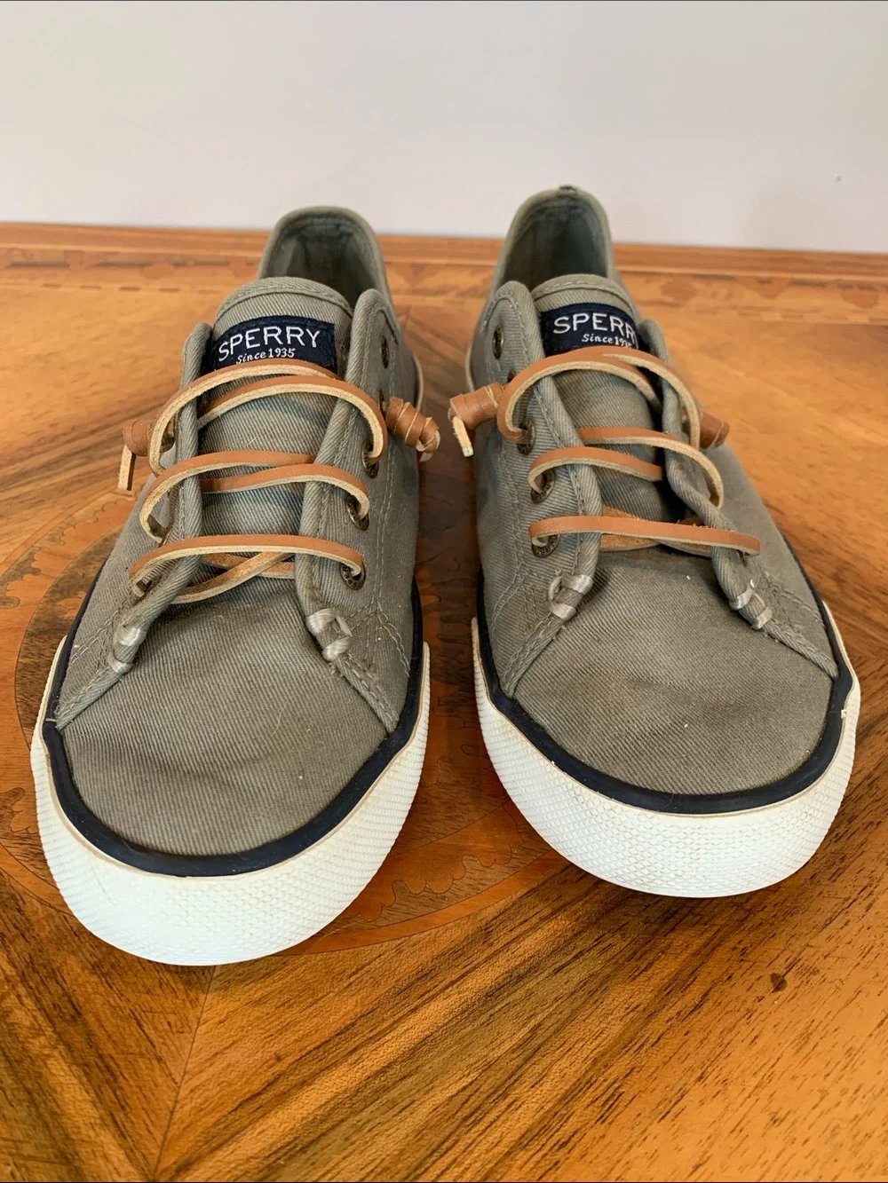 Sperry Women’s Size 7 Gray Canvas Pier View Slip-On Boat Sneaker w/ Leather Lace